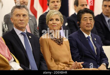 Mauricio Macri (Président de l'Argentine), la reine Maxima des pays-Bas, Shinzo Abe (Premier ministre japonais) - événement parallèle organisé par le Premier ministre japonais, sur le thème « promouvoir la place des femmes au travail » au centre de congrès Intex Osaka au sommet du G20 à Osaka, au Japon, le 29 juin 2019. Photo de Dominque Jacovides/Pool/ABACAPRESS.COM Banque D'Images