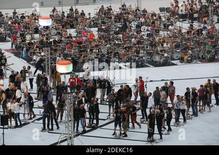 Ambiance lors du concert Rockin' 1000 au Stade de France a St-Denis, France, le 29 juin 2019. Photo de Jerome Domine/ABACAPRESS.COM Banque D'Images