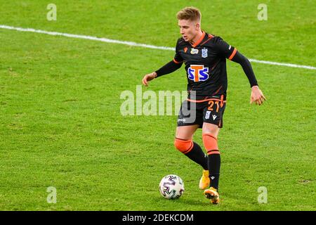 Gdansk, Pologne. 30 novembre 2020. Michal Skoras de Lech vu en action pendant le match polonais Ekstraklasa entre Lechia Gdansk et Lech Poznan.(score final; Lechia Gdansk 0:1 Lech Poznan) Credit: SOPA Images Limited/Alay Live News Banque D'Images