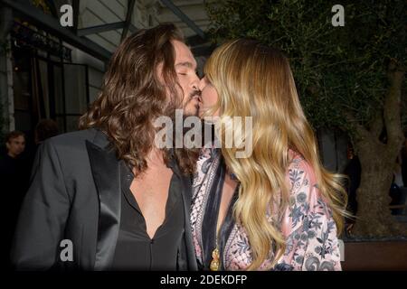 Photo du dossier - Tom Kaulitz, Heidi Klum participant au cocktail de la Couture amfAR et dîner à l'hôtel Peninsula le 30 juin 2019 à Paris, France. Le modèle et ancien hôte de Project Runway, 46 ans, et Kaulitz, guitariste de 29 ans du groupe allemand Tokio Hotel, ont échangé leurs vœux en février, selon de nombreux rapports. Photo de Julien Reynaud/APS-Medias/ABACAPRESS.COM Banque D'Images