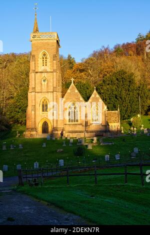 Coucher de soleil à l'église de St Etheldreda, également connue sous le nom d'église de St Audries, West Quantoxhead, Somerset, Royaume-Uni Banque D'Images