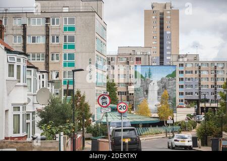 Londres, Royaume-Uni - 1er octobre 2020 - Broadwater Farm Estate, un logement social de haute densité dans la région de Tottenham, dans le nord de Londres Banque D'Images