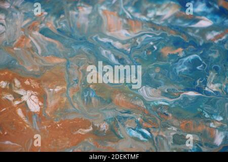 Résumé fond bleu marbré. Motif en liquide. Banque D'Images