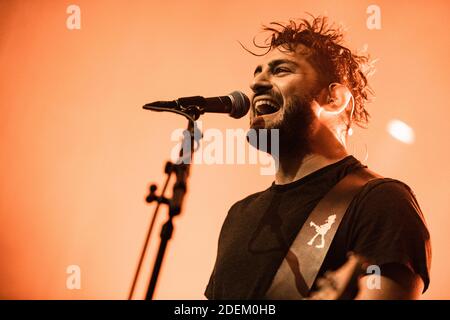 Copenhague, Danemark. 27 novembre 2020. Le groupe de Metal progressiste danois Defecto joue un concert à VEGA à Copenhague. Ici, le bassiste Thomas Bartholin est vu en direct sur scène. (Crédit photo: Gonzales photo - Nikolaj Bransholm). Banque D'Images