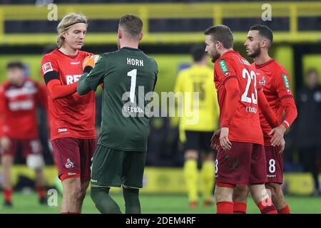 Finale jubilation des joueurs de Koelner, de gauche à droite Sebastiaan BORNAUW (K), goalwart Timo HORN (K), Jannes HORN (K) et Ellyes SKHIRI (K), jubilation, jubilation, joie, soccer, 1ere saison Bundesliga 2020/2021, 9.FC jour, Dorusdaytmund, 1 match, Cologne, Borussia: 2 - le 28 novembre 2020 à signal-Iduna-Park à Dortmund photo: Juergen Fromme - Firo Sportphoto - POOL VIA FOTOAGENTUR SVEN SIMON les RÈGLEMENTS DFL INTERDISENT TOUTE UTILISATION DE PHOTOGRAPHIES COMME SÉQUENCES D'IMAGES ET/OU QUASI-VIDÉO.USAGE ÉDITORIAL UNIQUEMENT. Uniquement à des fins journalistiques ! € | utilisation dans le monde entier Banque D'Images