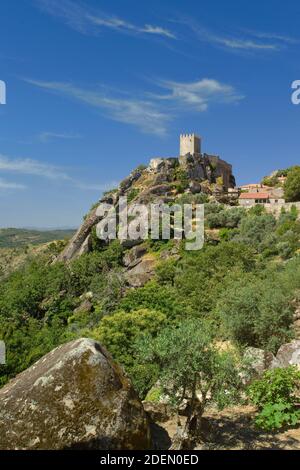 Portugal, la région de Beira Baixa dans le centre du portugal, le château médiéval et le village de Sortelha près de Covilha Banque D'Images