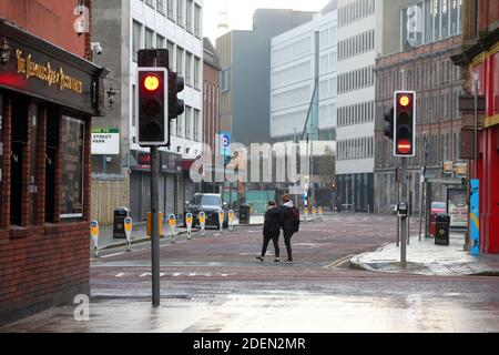 Belfast : des rues vides à la veille de la photo de Noël Mal McCann Banque D'Images