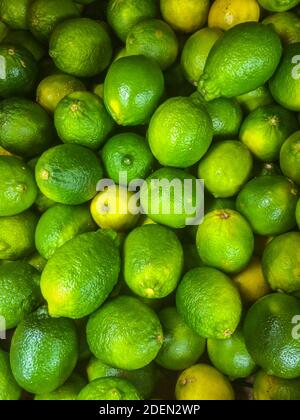 Gros plan d'une pile de limes Banque D'Images
