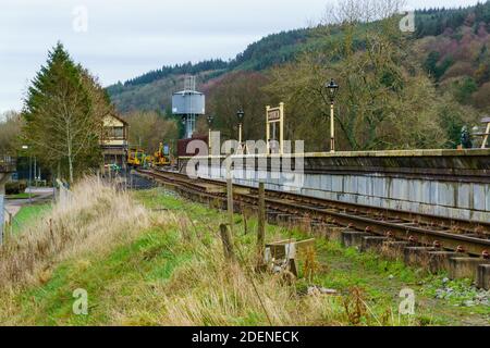 La gare centrale de Corwen est en construction par le volontaire Llangollen Railway Trust pour prolonger leur ligne jusqu'à la ville De Corwen au pays de Galles Banque D'Images