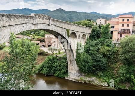 Pont du Diable, Ceret, France, Europe. Banque D'Images