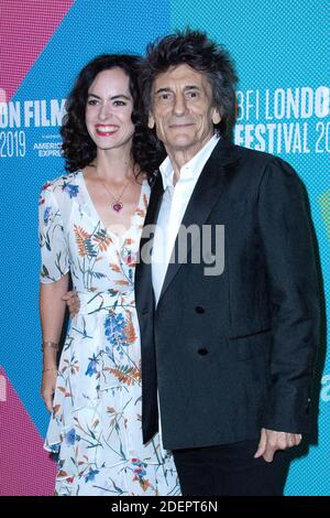 Sally Wood et Ronnie Wood assistent à la première de Somebody Up There Likes Me lors du 63e BFI London film Festival à Londres, en Angleterre, le 12 octobre 2019. Photo d'Aurore Marechal/ABACAPRESS.COM Banque D'Images