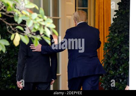 Le président américain Donald Trump marche avec le président italien Sergio Mattarella au bureau ovale de la Maison Blanche à Washington avant leur réunion du 16 octobre 2019. Photo de Yuri Gripas/ABACAPRESS.COM Banque D'Images