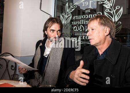 Cedric Villani, dissident candidat à la République en Marche pour maire de Paris, visite les boutiques de la rue Daguerre, dans le 14ème arrondissement de Paris, France, le 31 octobre 2019. Photo de Daniel Derajinski/ABACAPRESS.COM Banque D'Images