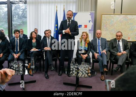 Julien Denormandie, ministre de la ministre de la cohésion des territoires et des relations, chargé de la ville et du logement, Agnes Buzyn, ministre des Solidarites et de la Sante, Christophe Castavec, ministre de l’Interieur, Edouard, Philippe Bellminant, premier ministre des Solidarites et de la Sante, Nicole Castavec, ministre de l’Interieur, Philippe Bellmineaux, ministre de la Justice, Jean Michel Blanquer, ministre de l’éducation nationale et de la Jeunesse, Laurent Nunez, secret d’etat aupres du ministre de l’Interieur, préfecture de Seine Saint-Denis, Bobigny, France, le 31 octobre 2019. Photo Gilles R. Banque D'Images