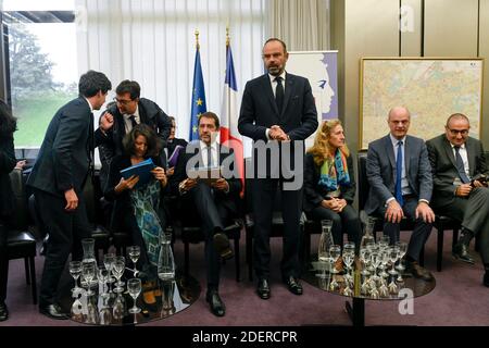 Julien Denormandie, ministre de la ministre de la cohésion des territoires et des relations, chargé de la ville et du logement, Agnes Buzyn, ministre des Solidarites et de la Sante, Christophe Castavec, ministre de l’Interieur, Edouard, Philippe Bellminant, premier ministre des Solidarites et de la Sante, Nicole Castavec, ministre de l’Interieur, Philippe Bellmineaux, ministre de la Justice, Jean Michel Blanquer, ministre de l’éducation nationale et de la Jeunesse, Laurent Nunez, secret d’etat aupres du ministre de l’Interieur, préfecture de Seine Saint-Denis, Bobigny, France, le 31 octobre 2019. Photo Gilles R. Banque D'Images