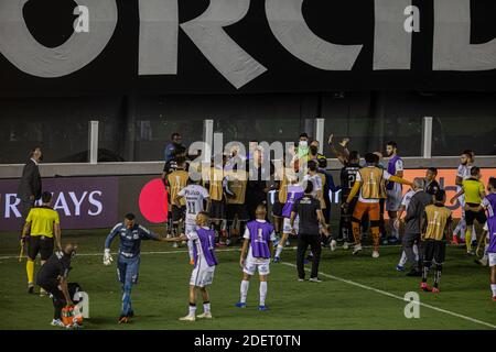 Santos, Brésil. 1er décembre 2020. Match dans lequel l'équipe Santos reçoit la LDU pour le tour de 16 de la Copa Libertadores da América 2020. Le match a lieu à Estádio Urbano Caldeira, Vila Belmiro, dans la ville de Santos, ce mardi 1er décembre 2020. Crédit: Van Campos/FotoArena/Alamy Live News Banque D'Images