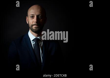 Exclusif - le chef du parti français du LREM, Stanislas Guérini, pose pour des photos avant le salon Dimanche en politique du dimanche 3 novembre 2019 à Paris, France. Photo par Eliot Blondt/ABACAPRESS.COM Banque D'Images