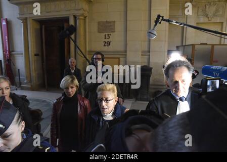 La politicienne française Isabelle Balkany avec son avocat Pierre-Olivier sur arrive en cour pour le début du procès d'appel de son mari pour fraude fiscale. Son mari Patrick Balkany, maire de Levallois-Perret de longue date et ancien combattant de la politique de droite, est en prison pour blanchiment d'argent. Paris, France, le 11 décembre 2019. Photo de Patrice Pierrot/avenir Pictures/ABACAPRESS.COM Banque D'Images