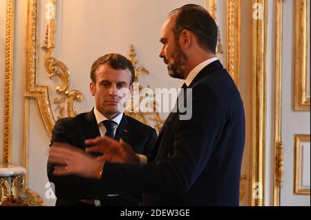 Conseil des ministres Edouard Phhilippe Charles HufnagelAlexis Kohler (sectaire général de l'Elysée) Zelia Cesarion Sibeth N Daye porte parole Thomas Fatome dir CAB adjoint préparation du point de presse hébdomadaire - une semaine avec le Premier ministre Edouard Philippe - Paris, France. Photo Elodie Gregoire/ABACAPRESS.COM Banque D'Images