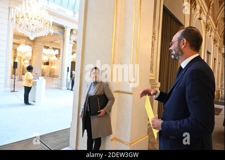 Conseil des ministres Edouard Phhilippe Zelia Cesarion préparation du point de presse hébdomadaire Zelia Cesarion (com PM ° - une demi-semaine avec le Premier ministre Edouard Philippe - Paris, France. Photo Elodie Gregoire/ABACAPRESS.COM Banque D'Images