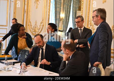 Conseil des ministres Edouard Phillippe Charles HufnagelAlexis Kohler (sectaire général de l'Elysée) Zelia Cesarion Sibeth N Daye porte libération conditionnelle Thomas Fatome dir CAB adjoint préparation du point de presse hébdomadaire Marianne Zalc-Muller (conséillere Sibeth n'Daye) - le premier ministre Philippe Édouard, France - le Miné Édouard. Photo Elodie Gregoire/ABACAPRESS.COM Banque D'Images