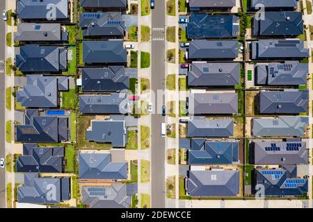 Photo aérienne de maisons contemporaines dans une banlieue À Melbourne Banque D'Images