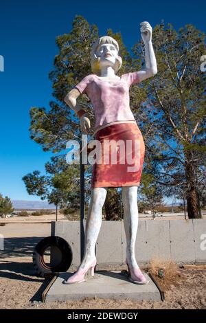 Pearsonville est une petite communauté non constituée à la frontière entre les comtés d'Inyo et de Kern dans la Sierra orientale de la Californie. Banque D'Images