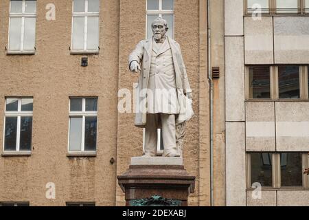 Denkmal Hermann Schulze Delitzsch, Schulze-Delitzsch-Platz, Mitte, Berlin, Allemagne Banque D'Images