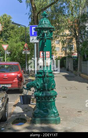 Wasserpumpe, Stubenrauchstraße, Friedenau, Tempelhof-Schöneberg, Berlin, Allemagne Banque D'Images