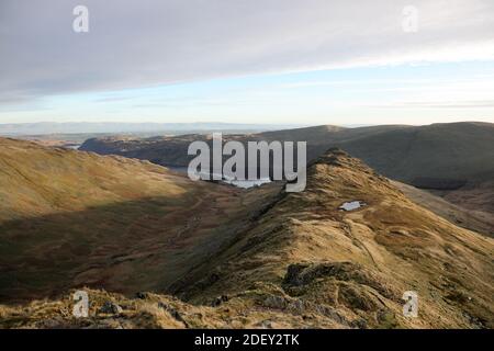 Brut Crag et Riggindale vues de long Stile sur la montagne de High Street, Lake District, Cumbria, Royaume-Uni Banque D'Images