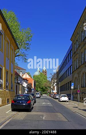 Schum-Stadt, Straßenansicht, Dom zu Speyer, Kaiserdom, St. Maria und St. Stephan, geweiht 1061 Banque D'Images