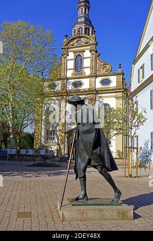 Schum-Stadt, Statue, Pilger, Jakobsweg, protstantische Dreifaltigkeitskirche Banque D'Images