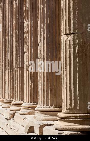 Colonnes, l'Erechtheion (ou Erechtheum), Acropole, Athènes, Grèce Banque D'Images