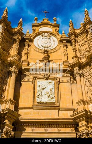Cathédrale de Guadix, Cathédrale de Guadix ou Cathédrale de l'Incarnation. La construction du bâtiment a commencé au XVIe siècle et a été achevée au th Banque D'Images
