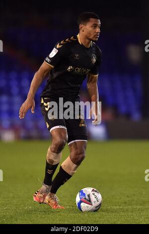 OLDHAM, ANGLETERRE. 1 DÉCEMBRE photo de l'action d'Oldham Athletic Raphaël Diarra lors du match de la Sky Bet League 2 entre Oldham Athletic et Tranmere Rovers à Boundary Park, Oldham, le mardi 1er décembre 2020. (Credit: Eddie Garvey | MI News) Credit: MI News & Sport /Alay Live News Banque D'Images