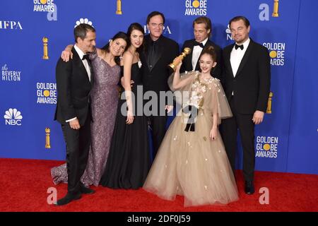 David Heyman, Shannon McIntosh, Margaret Qualley, Quentin Tarantino, Brad Pitt, Julia Butters et Leonardo DiCaprio posent dans la salle de presse des 77e Golden Globes Awards à l'hôtel Beverly Hilton le 05 janvier 2020 à Beverly Hills, en Californie. Photo de Lionel Hahn/ABACAPRESS.COM Banque D'Images