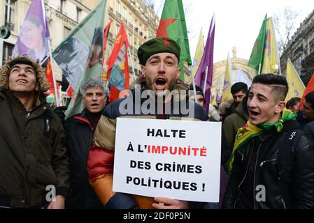 Les manifestants pro-kurdes demandent justice lors d'une manifestation à Paris, en France, le 11 janvier 2020, en hommage aux trois militantes kurdes Sakine Cansiz, Fidan Dogan et Leyla Soylemez qui ont été trouvées mortes le 10 janvier 2013 au Centre d'information Kurdistan dans le 10ème arrondissement de Paris. Photo de Georges Darmon/avenir photos/ABACAPRESS.COM Banque D'Images