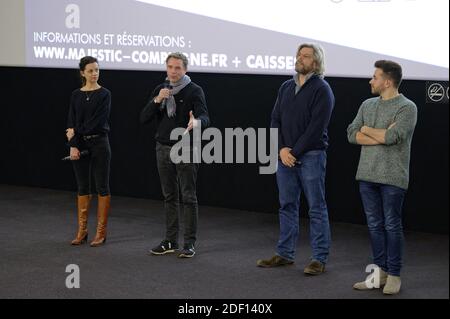 Le réalisateur français Eric Besnard et les acteurs Guillaume de Tonquedec et Marie-Julie Baup présentent « l'esprit de famille » lors d'une première au cinéma Majestic Compiegne, le 17 janvier 2020 à Jaux, près de Compiegne, en France. Photo par Edouard Bernaux/ABACAPRESS.COM Banque D'Images