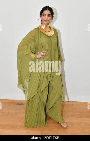 Sonam Kapoor participe au salon Elie Saab haute Couture Printemps/été 2020 dans le cadre de la semaine de la mode de Paris, le 22 janvier 2020 à Paris, France. Photo de Laurent Zabulon/ABACAPRESS.COM Banque D'Images