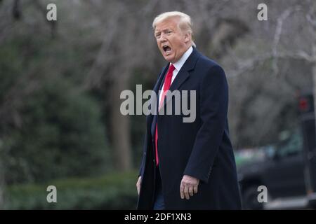 28 janvier 2020 - Washington, DC, États-Unis: Le président des États-Unis Donald J. Trump quitte la Maison Blanche, qui se dirige vers un rassemblement politique à Wildwood, NJ. photo de Chris Kleponis/Pool/ABACAPRESS.COM Banque D'Images