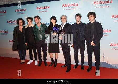 Delphine Gleize, Lazare Lartigau, Eric Lartigau, Doona Bae, Alain Chabat, Ilian Bergala et Jules Sagot participent à la première du film 'Je suis la' Paris à l'UGC Normandie le 04 février 2020 à Paris. Photo de Nasser Berzane/ABACAPRESS.COM Banque D'Images