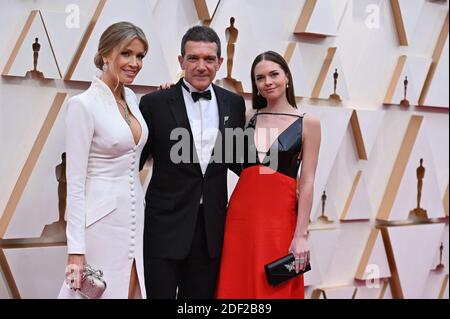 Nicole Kimpel, Antonio Banderas et Stella Banderas participant à la 92e édition des Oscars à Hollywood et Highland le 09 février 2020 à Hollywood, Los Angeles, CA, Etats-Unis. Photo de Lionel Hahn/ABACAPRESS.COM Banque D'Images