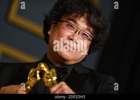 Bong Joon-ho, lauréat du premier Screenplay, International Feature film, Scriing, and Best Picture Award for “parasite,” pose dans la salle de presse lors de la 92e Annual Academy Awards (Oscars) à Hollywood et Highland le 09 février 2020 à Hollywood, Californie. Photo de Lionel Hahn/ABACAPRESS.COM Banque D'Images