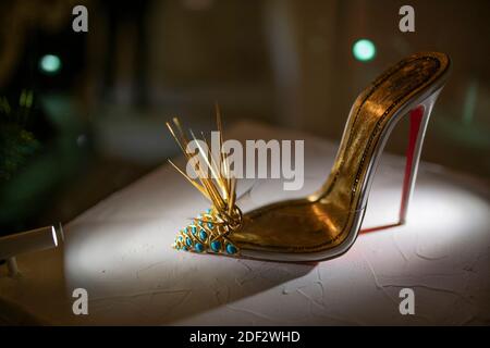 Exposition discount louboutin 2020