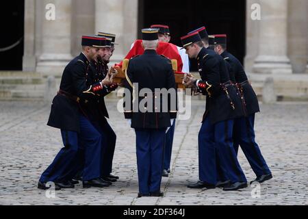 Le cercueil à un hommage national à la mémoire de Jean Daniel, fondateur du magazine français nouvel Observateur, à l'Hôtel des Invalides à Paris, France, le 28 février 2020. Photo de Jacques Witt/Pool/ABACAPRESS.COM Banque D'Images