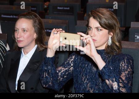 Céline Sciamma et sa petite amie Adele Haenel lors de la 45e cérémonie annuelle des Cesar film Awards tenue à la salle Pleyel à Paris, France, le 28 février 2020. Photo de Nasser Berzane/ABACAPRESS.COM Banque D'Images