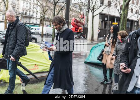 Cedric Villani, dissident candidat de la République en Marche (LREM) pour Maire de Paris, marche dans les rues du 19ème arrondissement de Paris, France, 5 mars 2020. Photo de Daniel Derajinski/ABACAPRESS.COM Banque D'Images