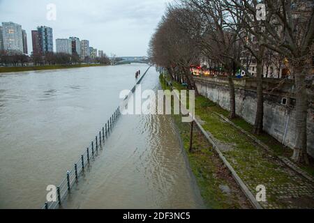 Paris alerte aux inondations en tant que Seine le 09 mars 2020 à Paris, France. Photo de Nasser Berzane/ABACAPRESS.COM Banque D'Images