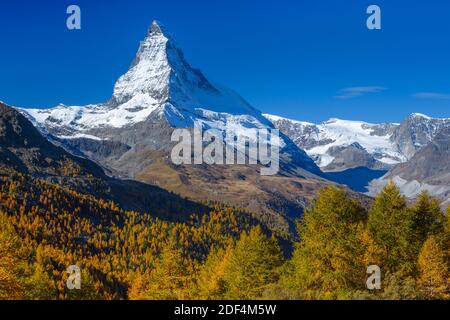 Géographie / Voyage, Suisse, Matterhorn et Grindjisee (Lac de Grindji), Valais, droits-supplémentaires-dégagement-Info-non-disponible Banque D'Images