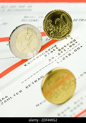 Habensaldo Euromünzen auf mit Kontoauszug Banque D'Images